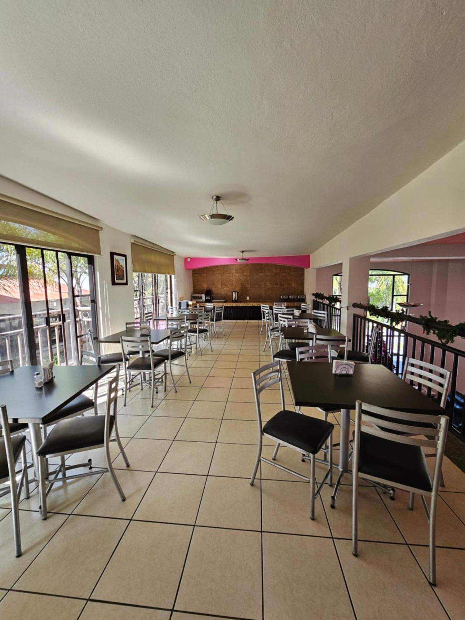 Hotel Ejecutivo Aeropuerto Alvaro Obregon Bagian luar foto