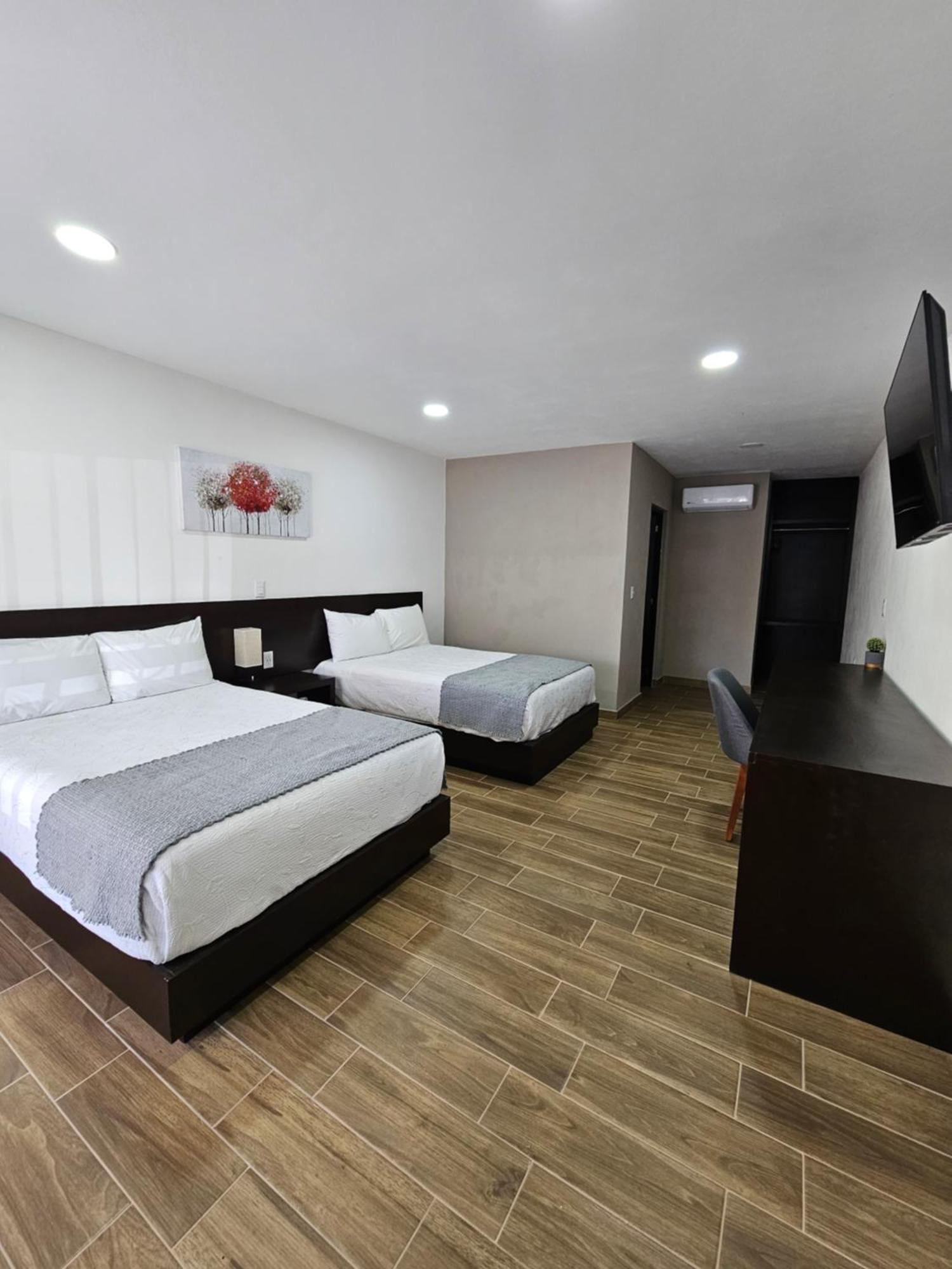 Hotel Ejecutivo Aeropuerto Alvaro Obregon Bagian luar foto